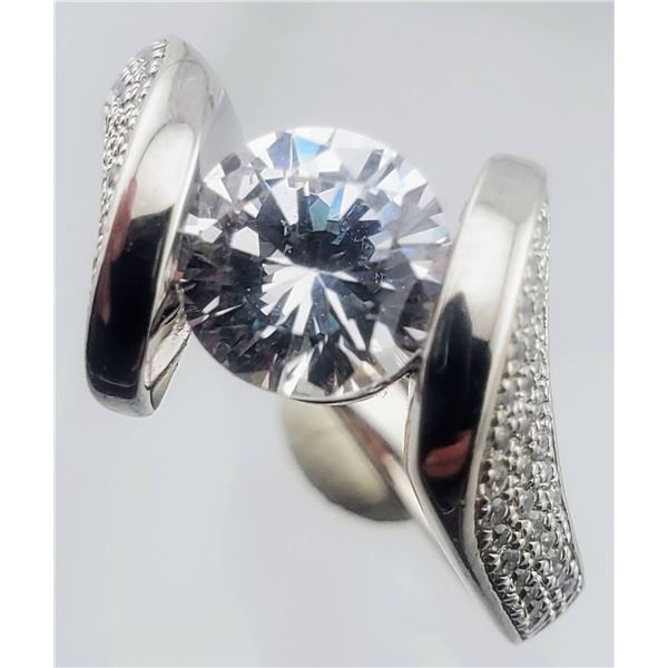 Fashion Ring (4.7 g, Size 6.5)