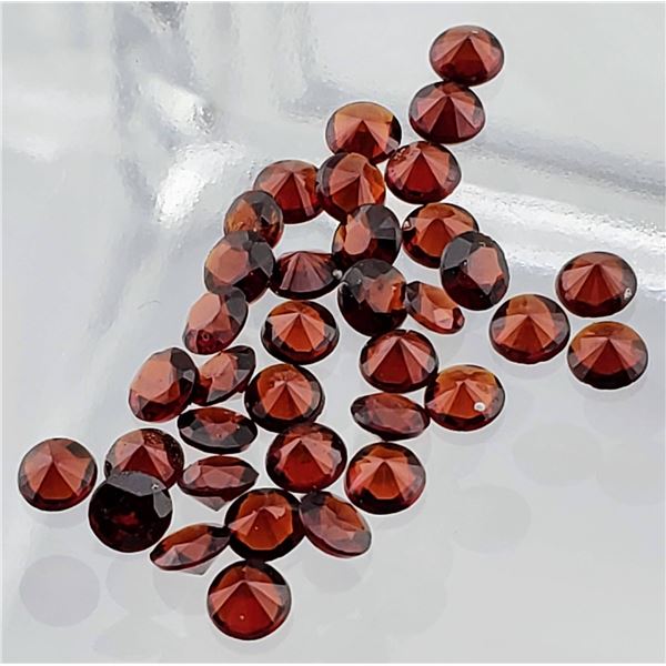 Garnet (5.45 ct, 4 mm)