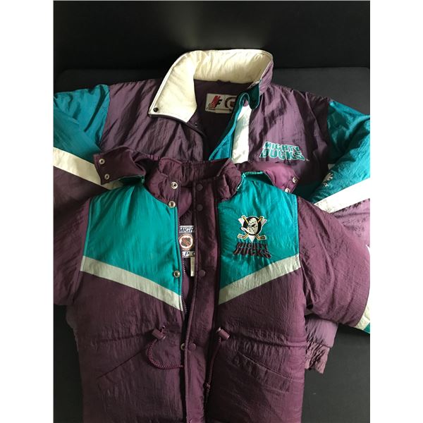 LOT OF 2 VINTAGE STARTER ANAHEIM DUCKS WINTER JACKETS (MENS LARGE,YOUTH SMALL)