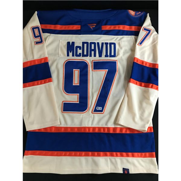 CONNOR MCDAVID SIGNED EDMONTON OILERS REPLICA HOCKEY JERSEY - BECKETT COA