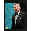 Image 1 : DANIEL CRAIG SIGNED JAMES BOND 8X10 - BECKETT COA
