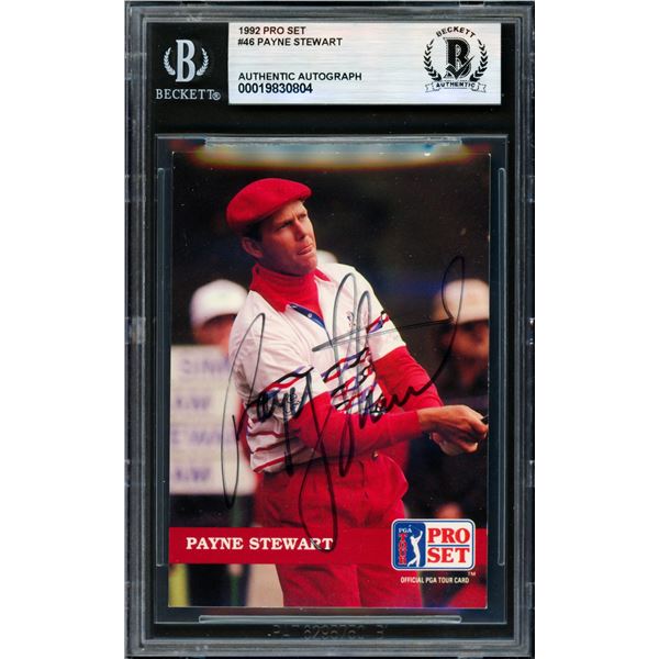 1992 PRO SET PAYNE STEWART SIGNED TRADING CARD - BECKETT ENCAPSULATED