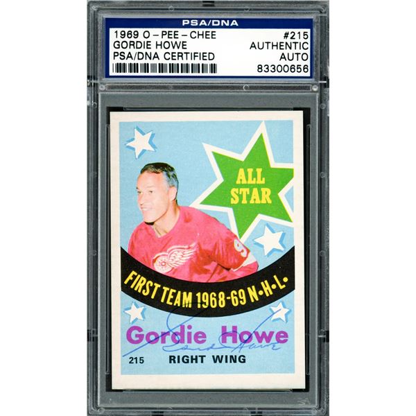 1969 OPC GORDIE HOWE SIGNED TRADING CARD - PSA ENCAPSULATED