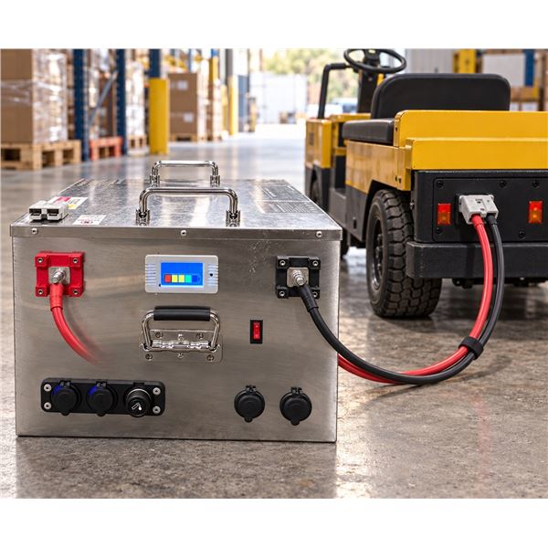 Customer returned looks new - 24V 400Ah High-Capacity Lithium Battery Pack with Digital Display