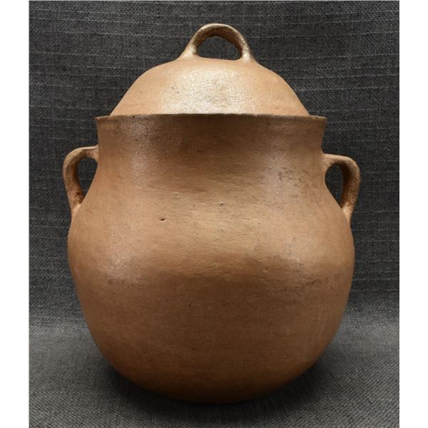 PICURIS POTTERY BEAN POT (IRENE SIMBOLO)