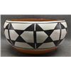 Image 3 : SANTO DOMINGO POTTERY DOUGH BOWL (  (ANNA MT LOVATO)