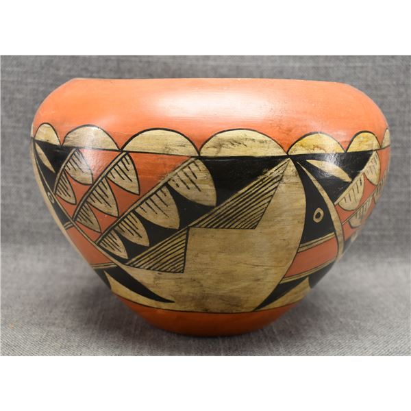 DECORATIVE POT