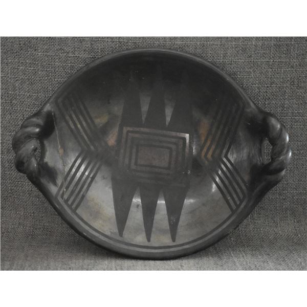 SANTA CLARA  POTTERY BOWL (ROSALIE)