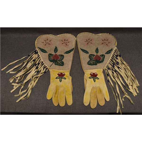 PLATEAU GAUNTLET