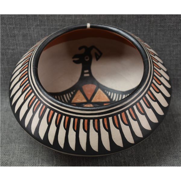 SANTO DOMINGO POTTERY BOWL (ROBERT TENORIO)