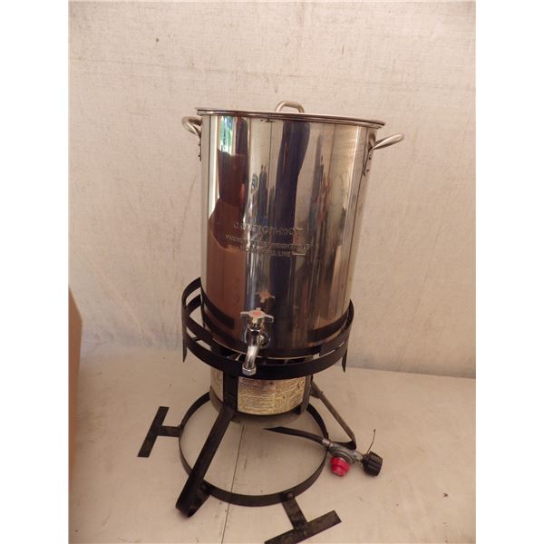 propane-operated Turkey deep fryer