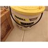 Image 3 : super worm bedding and bait pails