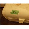Image 6 : igloo cooler and portable collapsible cooler
