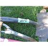 Image 4 : axe, Short handled spade, Sledgehammer and hedge trimmers
