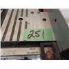 Image 3 : Delta 10" bench saw