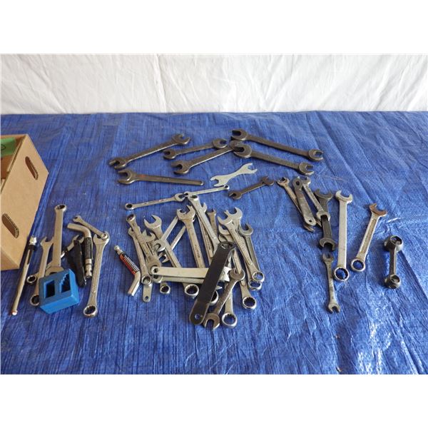 open and box end wrenches