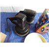 Image 4 : BLACK & DECKER electric buffer & BOSCH PALM SANDER, etc