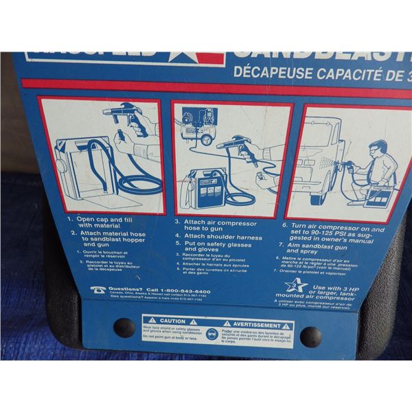 Campbell hausfeld 30 pound capacity Sand blaster