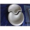 Image 4 : glass bowl and tableware