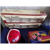Image 6 : World Poker Tour: Clock, card shuffler, Insulated cooler, Folding poker table & MORE