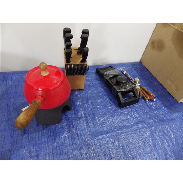 fondue set and knife block with knives