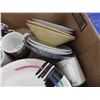 Image 4 : assorted plates and cups