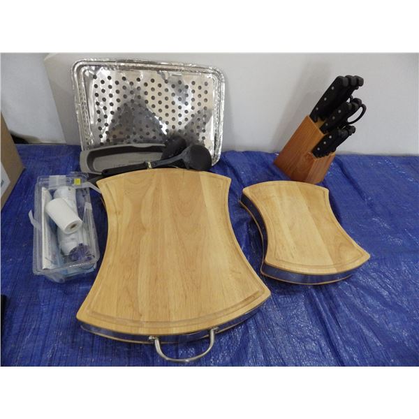 cutting boards , knife block with knives etcetera
