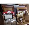 Image 1 : assorted picture frames