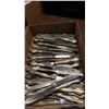 Image 2 : FLAT C/W SILVER PLATED KNIVES