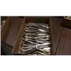 Image 3 : FLAT C/W SILVER PLATED KNIVES