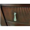 Image 14 : Classic Cherry Suite - 1 Tall Armoire, 1 Cedar Chest Bench and 2 Matching 3-Drawer Nightstands