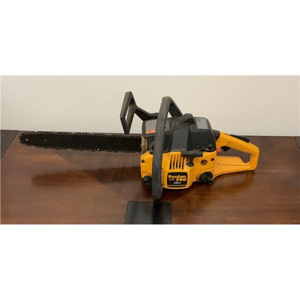 Poulan 22A PRO 38cc Gas Chainsaw with 18-Inch Bar