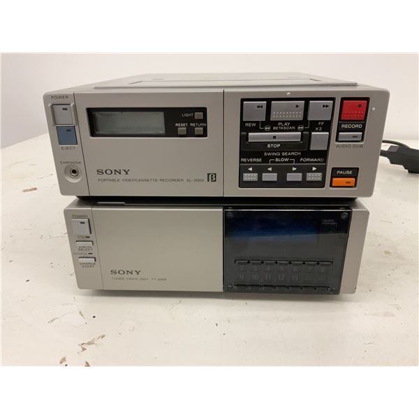 Sony SL-2000 Portable Betamax, TT-2000 Tuner and Beta Tapes - Works with HVC-2800 Trinicon Camera