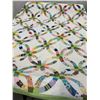 Image 5 : Handmade Double Wedding Ring Quilt with Multicoloured Patchwork and Green Border