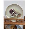 Image 2 : Field Puppies Collection - 4 Dog Collector Plates incl. 3 Knowles Lynn Kaatz with Oak Wall Rack