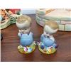 Image 16 : Pendelfin Bunny Village - Crocker, Rosa, 2 Whopper, 2 Blossom, 1 Schoolchild, 1 Stand, 12 Accents