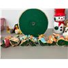 Image 23 : Pendelfin Bunny Village - Crocker, Rosa, 2 Whopper, 2 Blossom, 1 Schoolchild, 1 Stand, 12 Accents