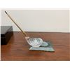 Image 9 : Callaway Golf 20th Anniversary Gift Box and Glass Golf Club Pen Holder with Marble Base