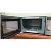 Image 4 : Panasonic NN-SD68LS Genius 1100W Stainless Steel Microwave Oven, Tested and Works