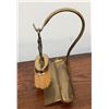 Image 5 : Mid-Century 2 Amber Glass Wall Oil Lamps with Galleon Bellows, Ship Brush Set and Brass Spyglass
