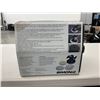 Image 4 : Never Used Simoniz Wax and Polish Kit - 1 10 Inch Buffer, 2 Microfibre, 1 Foam Bonnet, 1 Case