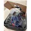 Image 6 : Never Used Simoniz Wax and Polish Kit - 1 10 Inch Buffer, 2 Microfibre, 1 Foam Bonnet, 1 Case