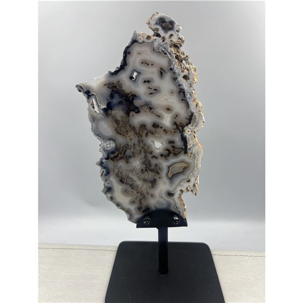 7 INCH BLACK AND WHITE NATURAL FORMATION AGATE SLICE