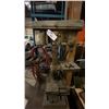Image 2 : ASHINA BENCH DRILLING MACHINE, MACHINIST VISE AND KING CANADA 8" BENCH GRINDER