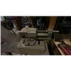 Image 5 : ASHINA BENCH DRILLING MACHINE, MACHINIST VISE AND KING CANADA 8" BENCH GRINDER