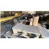 Image 23 : SUNNEN MODEL HL-3500D HORIZONTAL HONING MACHINE WITH PARTS, ATTACHMENTS, TOOLING