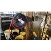 Image 4 : CAMPBELL HAUSFELD WALL MOUNT AIR-LINE HOSE REEL SYSTEM WITH AIR HOSE