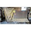 Image 2 : 2 WELDING SCREENS - (1) YELLOW PLASTIC AND (1) METAL