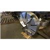 Image 2 : 4 JAW 17 3/4" DIAMETER LATHE CHUCK