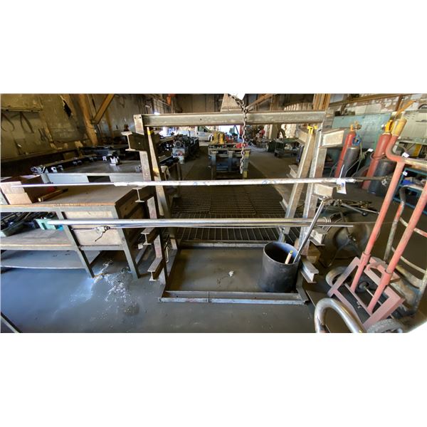 ASSORTED STEEL MATERIAL - SOLID ROUND, STEEL TUBE AND THREADED
